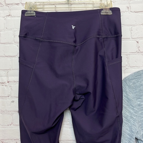 Old Navy Active Outfit Bundle - Picture 5 of 16